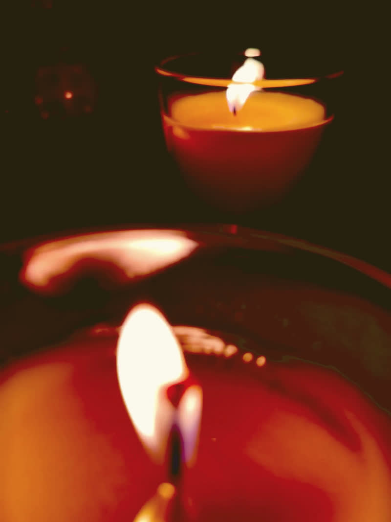 The still that carried "i light it before dark"