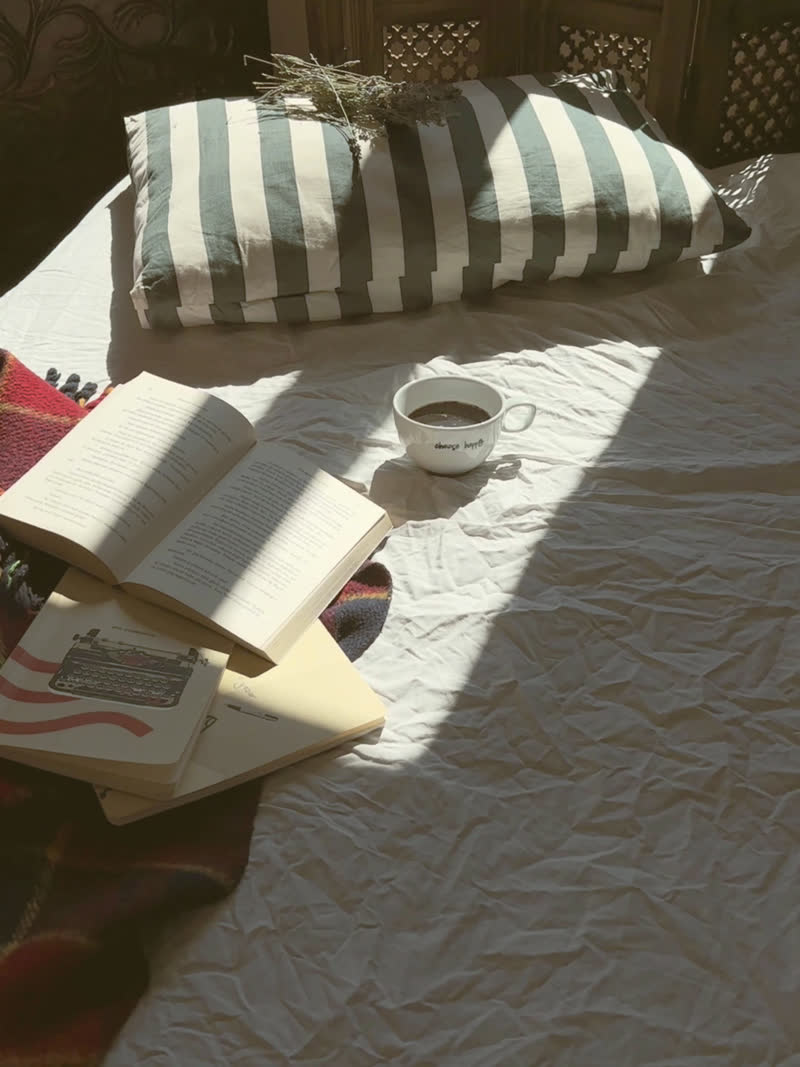 The still that carried "i read under the blanket"