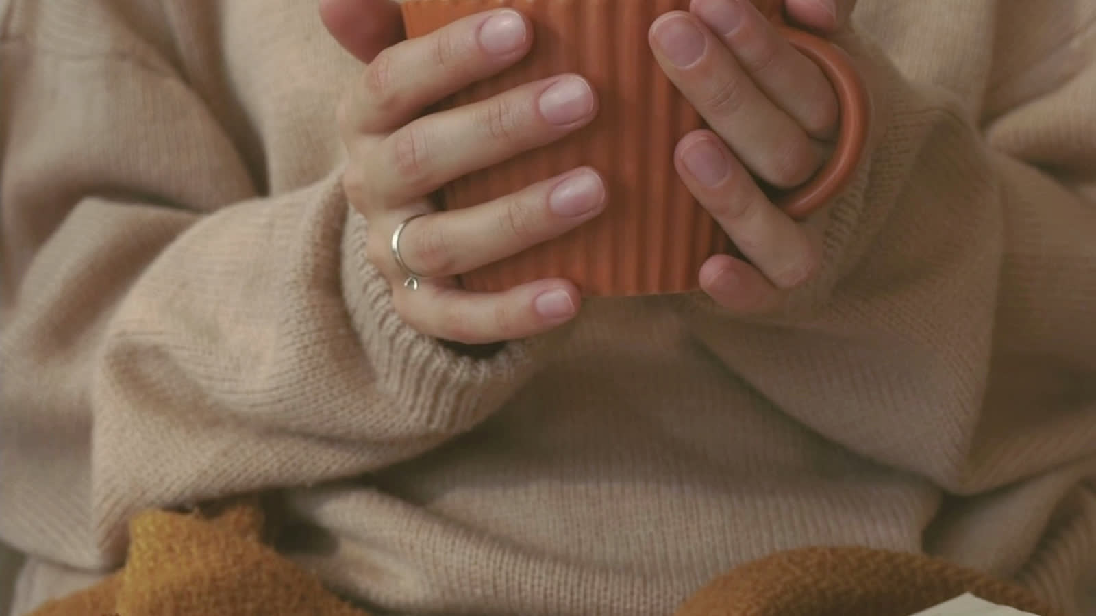 The still that carried "i read under the blanket"