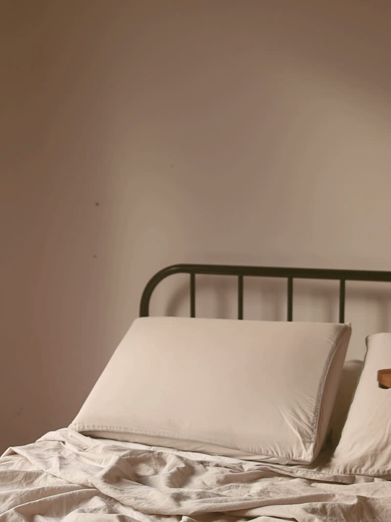 The still that carried "i stay after the alarm"
